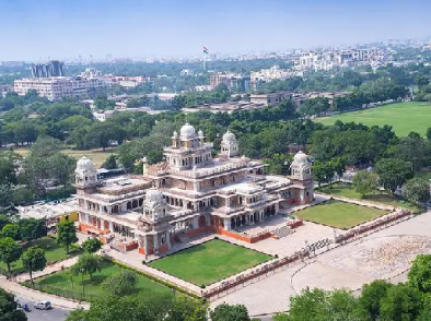 Best Budget Accommodation in Jaipur Near Railway Station & City Palace