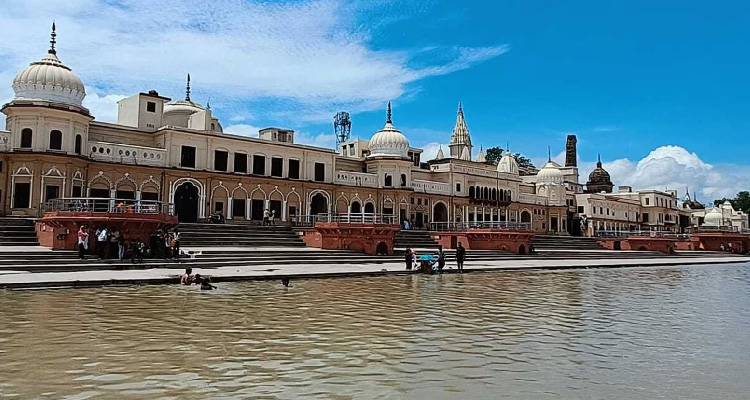 Heritage Walk: Unveiling Ayodhya's Historical Treasures