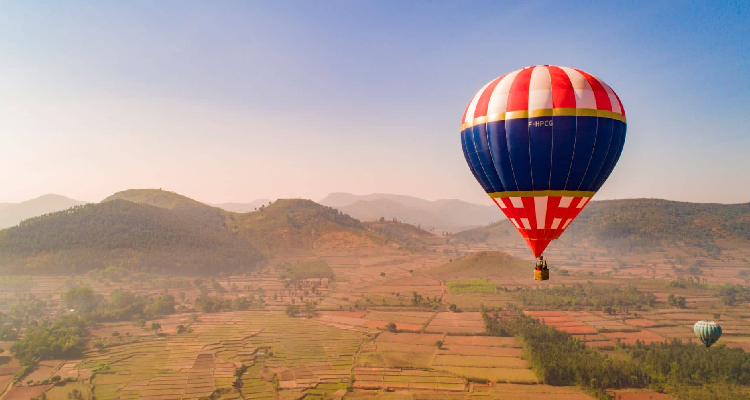 Hot Air Balloon Rides in Rajasthan: A Family Adventure in the Skies