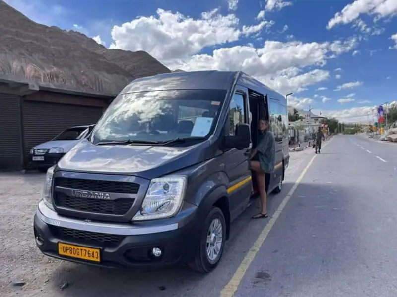 Jaipur to Jodhpur by Force Urbania