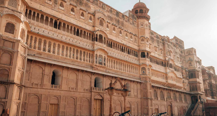 Jaipur to Bikaner Taxi | Call Now and Get Best Taxi Fare